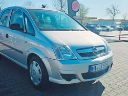 Grau Gebraucht 2006 Opel Meriva Selection Van / Kleinbus | 4.000 €