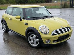 Gelb Gebraucht 2010 Mini ONE Kleinwagen | 3.399 € (Etwas zu teuer)