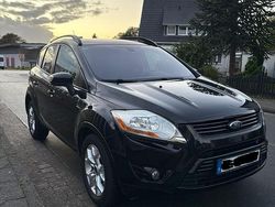 Schwarz Gebraucht 2012 Ford Kuga Champions Edition SUV | 9.500 € (Teuer)