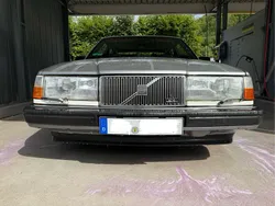 Grau Gebraucht 1991 Volvo 940 Limousine | 3.900 €