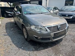 Grau Gebraucht 2007 VW Passat Comfortline Kombi | 2.100 € (Fairer Preis)