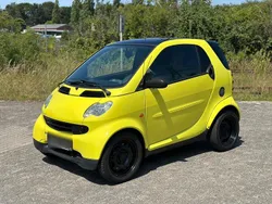 Gelb Gebraucht 2003 Smart ForTwo Coupé Kleinwagen | 1.500 € (Fairer Preis)