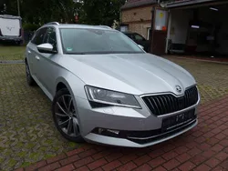 Silber (metallic) Gebraucht 2018 Skoda Superb Style Kombi | 19.880 € (Fairer Preis)