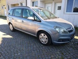 Grau Gebraucht 2006 Opel Zafira Van / Kleinbus | 450 € (Superpreis)