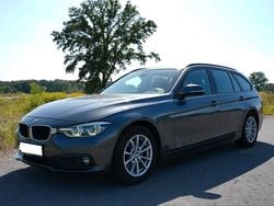 Grau Gebraucht 2019 BMW 320 Efficient Dynamics Kombi | 12.490 € (Fairer Preis)