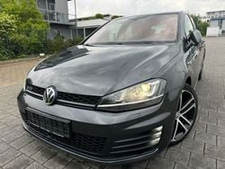 Grau Gebraucht 2016 VW Golf VII GTD Limousine | 9.980 € (Fairer Preis)