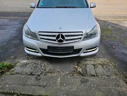 Silber Gebraucht 2011 Mercedes C180 Avantgarde Limousine | 6.500 €