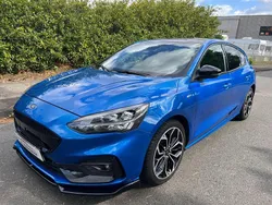 Blau Gebraucht 2020 Ford Focus ST-Line Limousine | 15.400 € (Guter Preis)