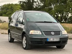 Grün Gebraucht 2004 VW Sharan Van / Kleinbus | 4.499 € (Teuer)