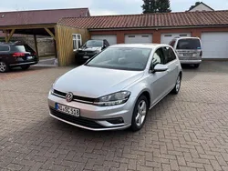 Schwarz Gebraucht 2018 VW Golf VII Limousine | 12.990 € (Etwas zu teuer)
