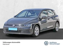 Uranograu Gebraucht 2022 VW Golf VIII Life Limousine | 20.770 € (Fairer Preis)