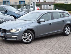 Grau Gebraucht 2015 Volvo V60 Business Edition Kombi | 9.290 € (Fairer Preis)