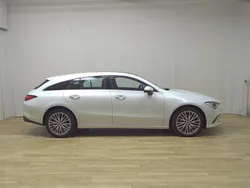 Weiss Gebraucht 2021 Mercedes CLA220 Shooting Brake Progressive Kombi | 21.980 € (Superpreis)