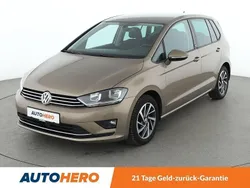 Pyramid gold Gebraucht 2017 VW Golf Sportsvan Sound Van / Kleinbus | 15.930 € (Fairer Preis)