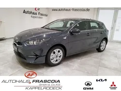 Schwarz Neu 2024 Kia Ceed Vision Limousine | 20.930 € (Guter Preis)