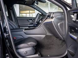 Schwarz / obsidianschwarz Gebraucht 2025 Mercedes GLC220 Advanced Plus SUV | 58.290 € (Superpreis)