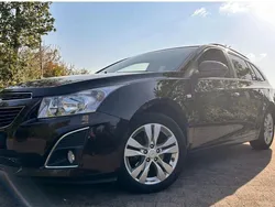 Schwarz Gebraucht 2013 Chevrolet Cruze Kombi | 4.390 € (Fairer Preis)