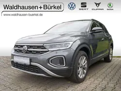 Grau Gebraucht 2024 VW T-Roc Style SUV | 28.990 € (Fairer Preis)