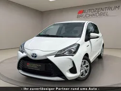 Super white 2 Gebraucht 2018 Toyota Yaris Hybrid Comfort Kleinwagen | 12.490 € (Fairer Preis)