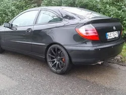 Schwarz Gebraucht 2003 Mercedes C180 Coupé | 3.000 € (Teuer)