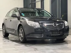 Schwarz Gebraucht 2012 Opel Insignia Selection Kombi | 2.990 € (Guter Preis)