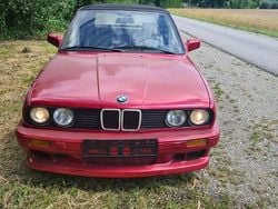 Rot Gebraucht 1987 BMW 325 Cabriolet Cabrio | 13.775 €