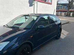 Blau Gebraucht 2001 Ford Focus Kleinwagen | 1.200 € (Fairer Preis)