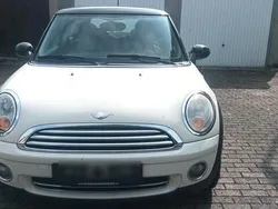 Weiß Gebraucht 2008 Mini Cooper Kleinwagen | 4.399 € (Guter Preis)