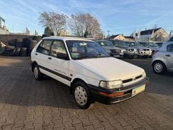 Weiß Gebraucht 1990 Subaru Justy Kleinwagen | 6.900 €