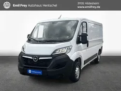 Weiß Gebraucht 2022 Opel Movano Edition Van | 21.420 € (Guter Preis)