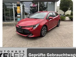 Rot Gebraucht 2021 Toyota Corolla Team Kombi | 21.960 € (Guter Preis)