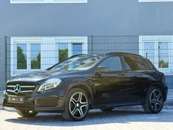 Schwarz Gebraucht 2015 Mercedes GLA200 AMG SUV | 17.990 € (Fairer Preis)