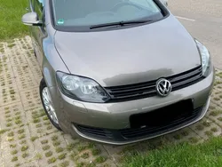Braun Gebraucht 2011 VW Golf Plus Comfortline Van / Kleinbus | 5.500 € (Guter Preis)