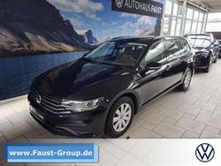 Schwarz perleffekt Gebraucht 2022 VW Passat Kombi | 21.950 € (Superpreis)