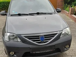Grau Gebraucht 2007 Dacia Logan Limousine | 1.200 €