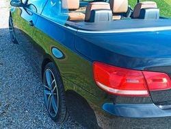 Schwarz Gebraucht 2008 BMW 325 Cabriolet Performance Cabrio | 11.999 € (Fairer Preis)