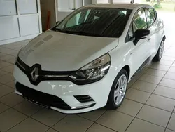 Weiß Gebraucht 2016 Renault Clio IV LIMITED Limousine | 7.490 € (Fairer Preis)