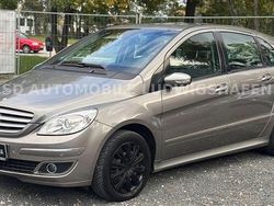 Grau Gebraucht 2006 Mercedes B200 Van / Kleinbus | 3.499 € (Fairer Preis)