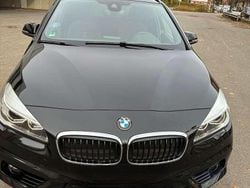 Schwarz Gebraucht 2017 BMW 218 Active Tourer Sport Line Van / Kleinbus | 14.500 € (Guter Preis)