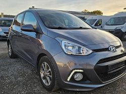 Grau Gebraucht 2014 Hyundai i10 Edition Kleinwagen | 5.995 € (Fairer Preis)