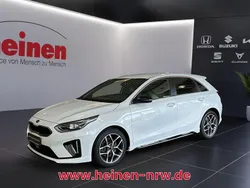 Weiß Gebraucht 2021 Kia Ceed GT GT-Line Limousine | 20.899 € (Fairer Preis)
