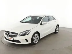 Weiß Gebraucht 2016 Mercedes A180 Urban Limousine | 17.200 € (Fairer Preis)