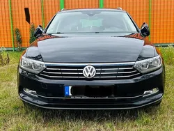Schwarz Gebraucht 2018 VW Passat Highline Kombi | 18.999 €