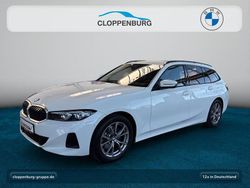Weiß Gebraucht 2022 BMW 320 Shadowline Kombi | 25.335 € (Fairer Preis)