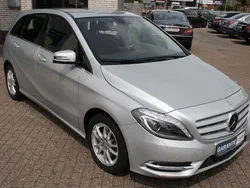 Silber Gebraucht 2012 Mercedes B200 Van / Kleinbus | 14.500 € (Teuer)