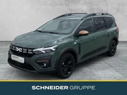 Safarigrüngrau Gebraucht 2024 Dacia Jogger Extreme Van / Kleinbus | 20.690 € (Fairer Preis)