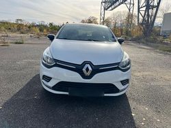 Weiß Gebraucht 2018 Renault Clio IV Limousine | 4.300 €