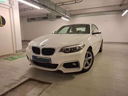 Weiß Gebraucht 2017 BMW 218 Coupé | 19.000 € (Etwas zu teuer)