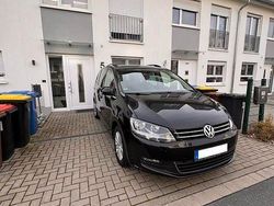 Schwarz Gebraucht 2011 VW Sharan Style Van / Kleinbus | 7.400 € (Fairer Preis)