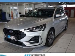 Silber Gebraucht 2024 Ford Focus ST-Line Kombi | 24.281 € (Guter Preis)